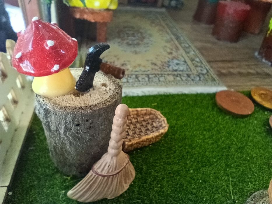 Ръчно изработена къща за кукли