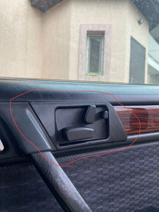 Накладка двери w124 mercedes