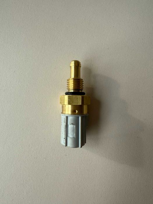 Датчик температура охладителна течност LR000291 Land Rover Range Rover