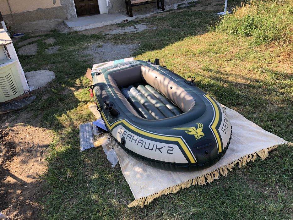 Нова Лодка Intex Seahawk 2, Помпа + Включени гребла, 2.36 м x 114 см