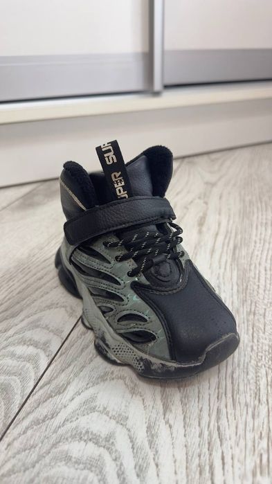 Кроссовки ботинки