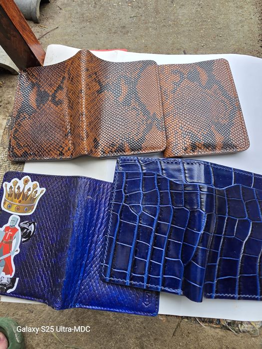 Vând 4 portofele handmade din piele naturală
