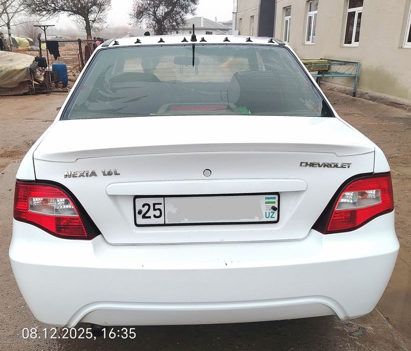 Srochno Nexia 2  sotiladi