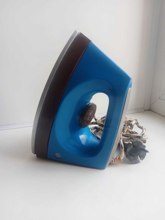 Продам утюг СССР.