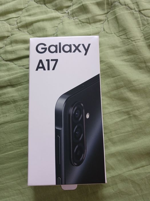 Vând samsung galaxi a 17 aproape nou puțin folosit