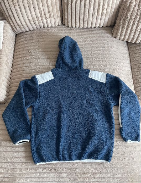 Divin неповторим суичър размер М