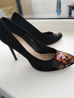 Продам обувь женскую