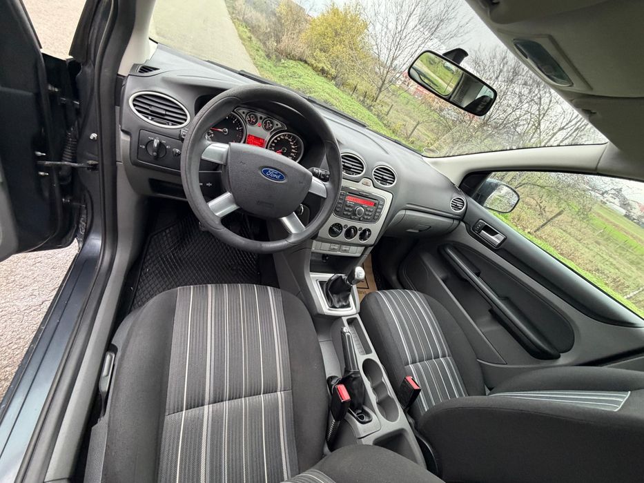 Se vinde ford focus mk2 combi