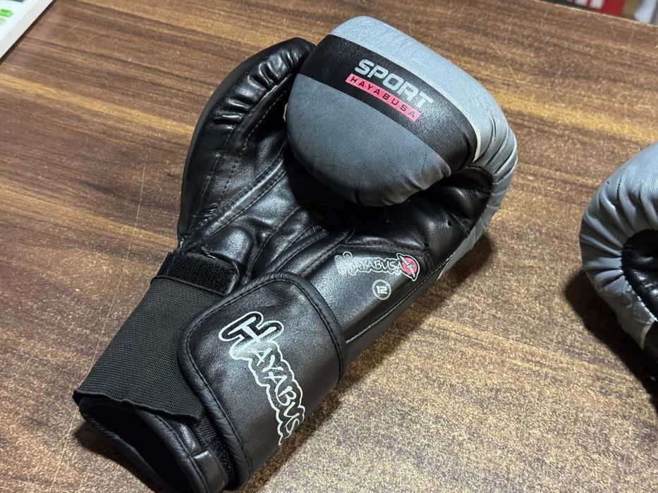 Боксов комплект ръкавици и обувки