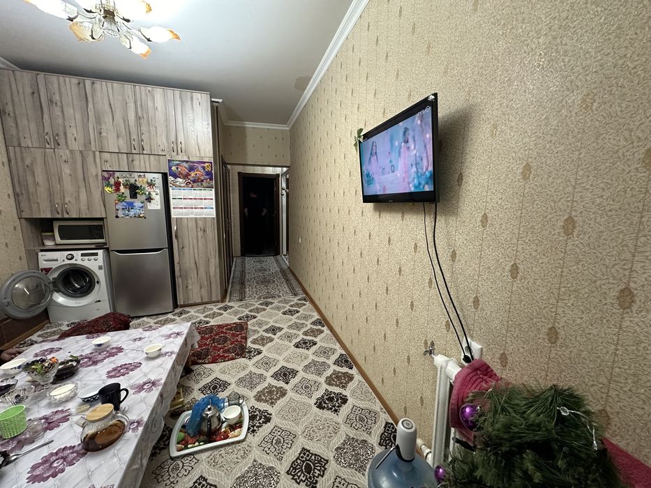 Yunusobod tumani 2 kvartl 5 dom 3-4/4/4 uy sotiladi Yevro remont