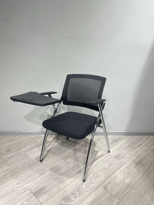 Офисный стул с пюпитром для концеренций учебных центров