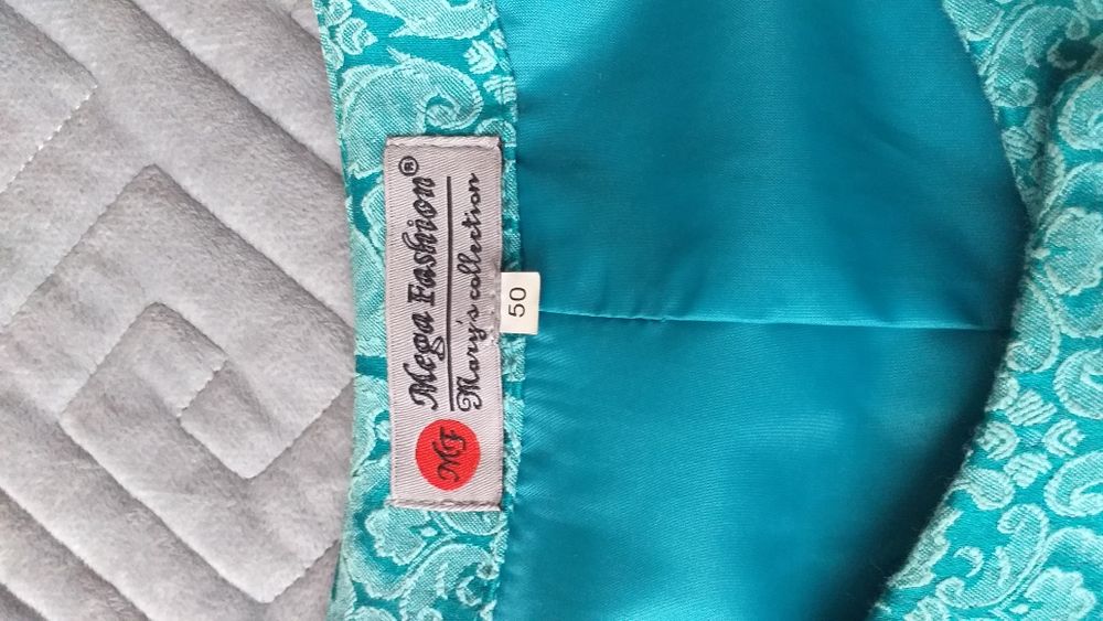 Costum din doua piese