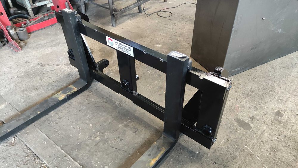 Палетни вилици за челен товарач