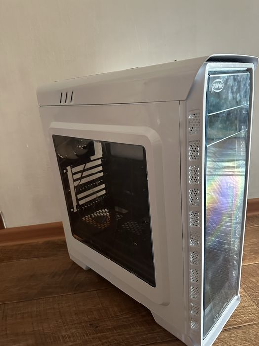 Продам большой корпус для пк