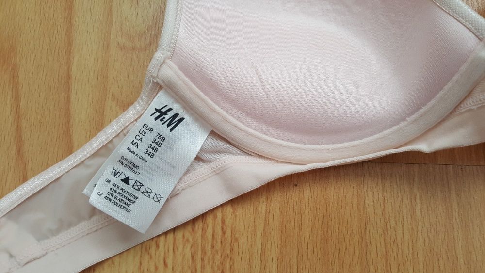 Sutien H&M mărimea 75B (Europa) sau 34B (US)