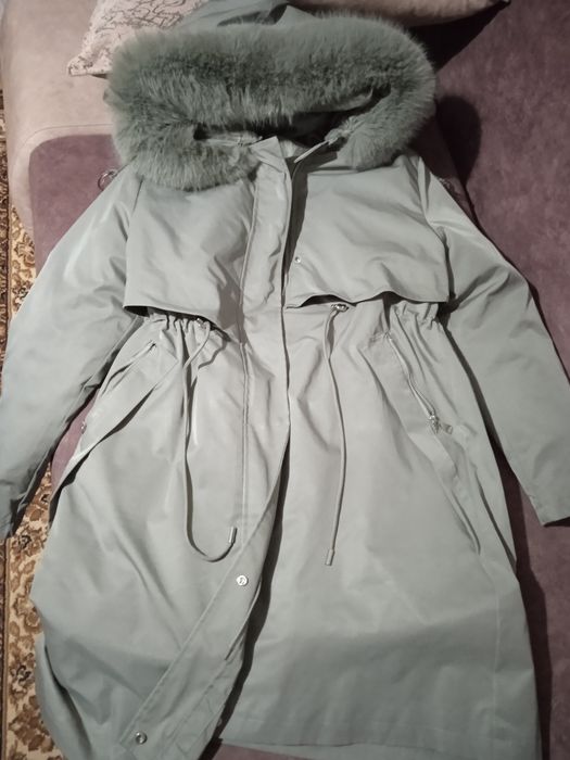ПРОДАМ пуховик женский.