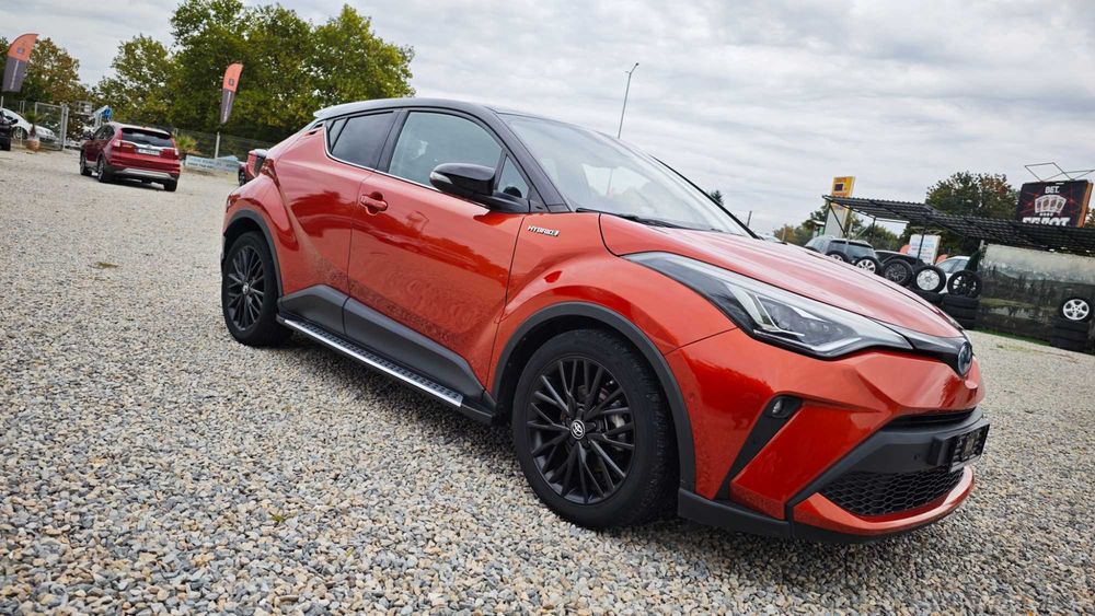 Toyota C-HR 2.0 184ks Hybrid Premiere