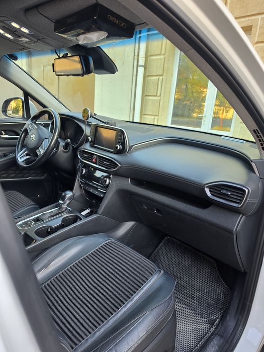 Hyundai santafe 2020