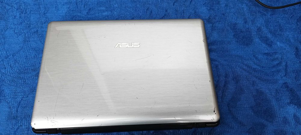 *ASUS Eee PC | 1201K AMD | Geode Netbook 30,7 cm (12.1") mini laptop