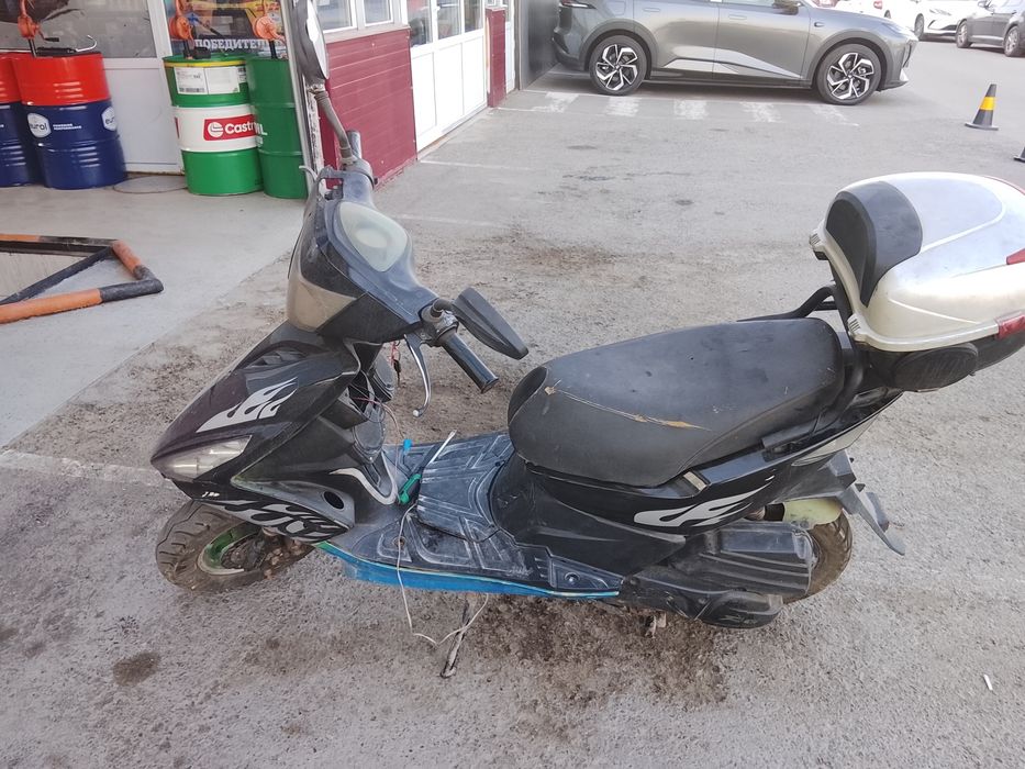 Продается мопед 150 куб
