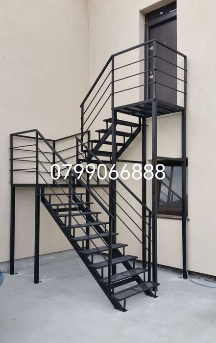 Scări zincate metalice