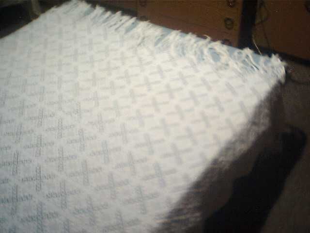 Покривка за легло на една кука!