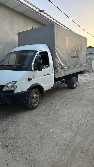 Газель грузовая, тентованная, готова к работе 3302
