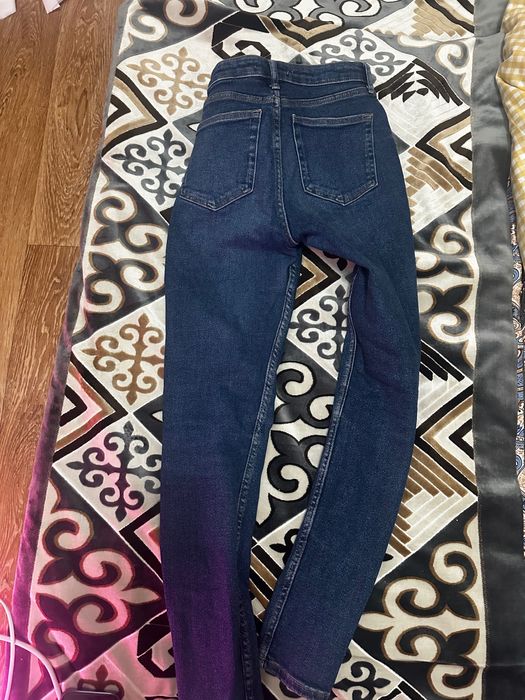 Джинсы женские mango