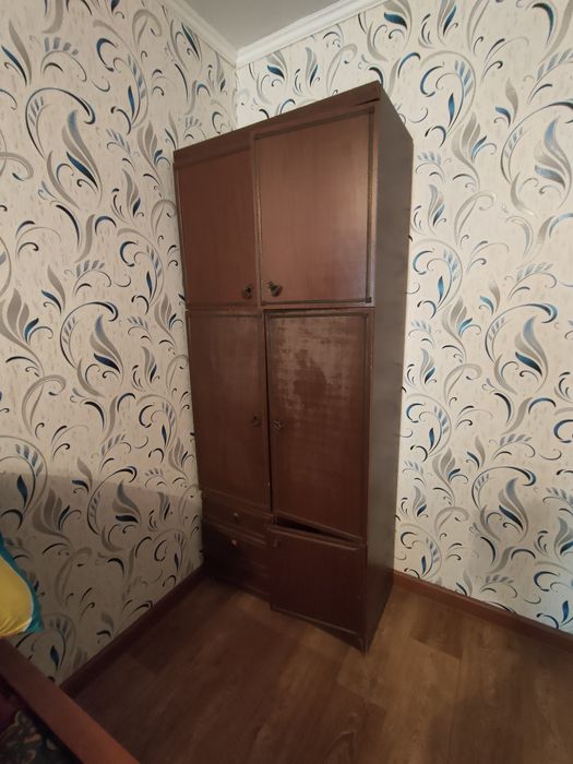 Отдам даром шкафы, серванты