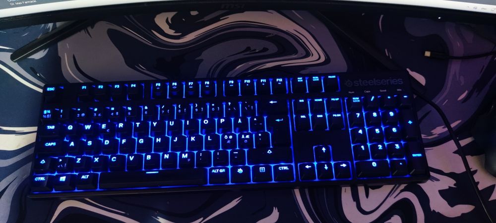 Tastatura steelseries Apex M400