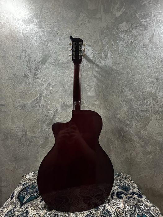 Гитара акустикаа