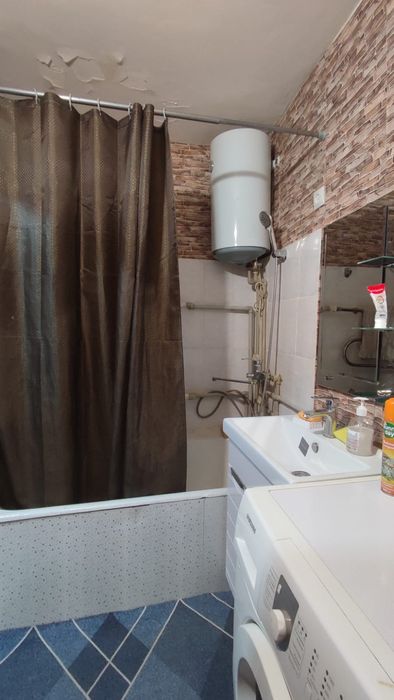 Сдам 2 ком квартиру ПОСУТОЧНО