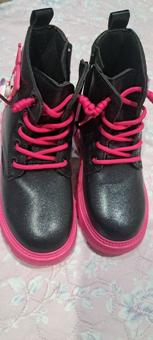 Сапожки новые для девочки