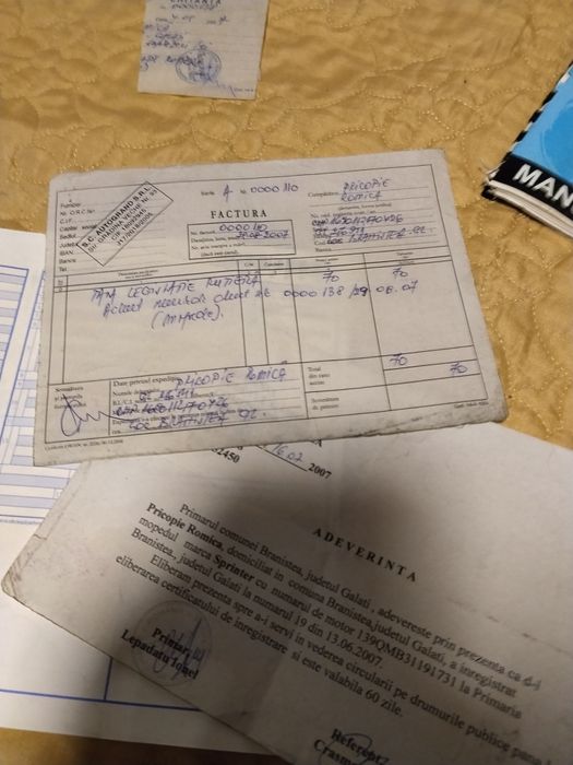 Vând scuter g y6 de 80 merge foarte bine nu are probleme și am și acte