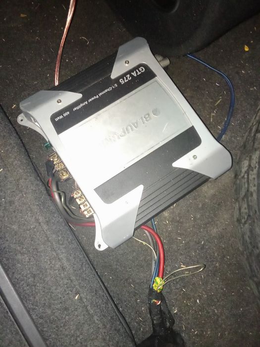 Vând subwoofer auto