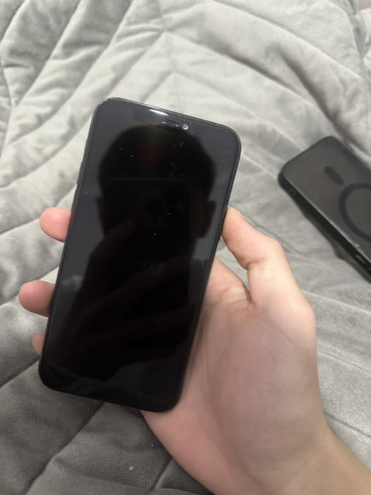 Iphone 11 pro 64гб