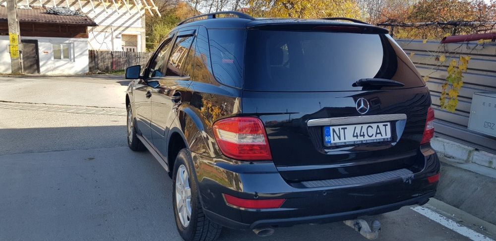 Mercedes ML 350 4MATIC 2010 / Piele / Navi / Trapă / 4x4 / Schimb