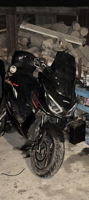 Продам мопед макси