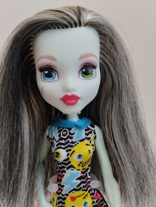 Кукли Monster high и Bratz