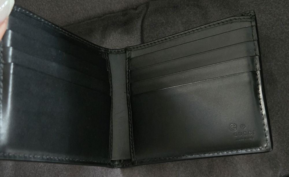 Gucci оригинално кожено портмоне