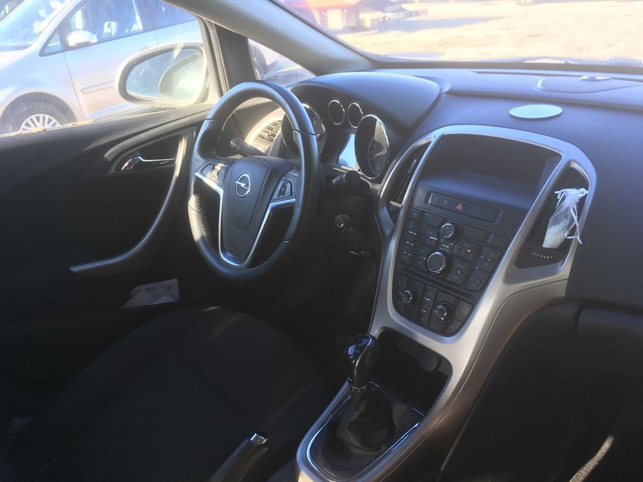 Опел Астра/Opel Astra 2011г 1.7Дизел 110кс. на части