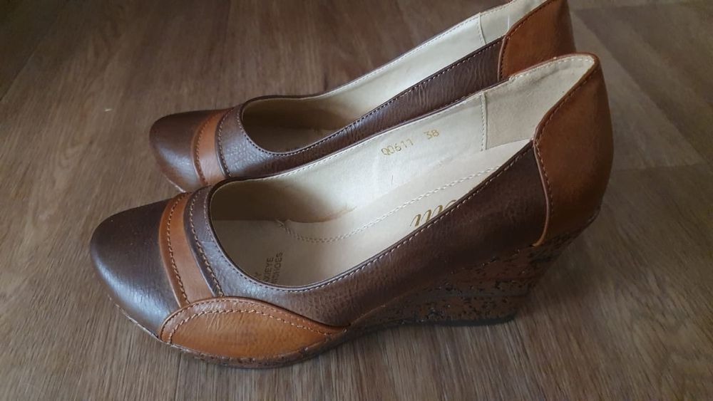 Женские туфли