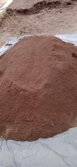 Биогумус сотилади