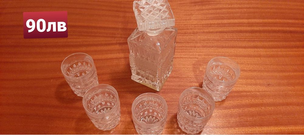 Кристални чаши, вази, фруктиери, подноси и пепелници