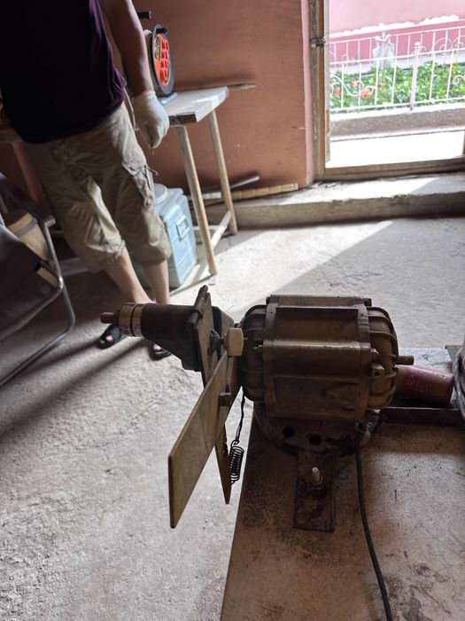 Станок Электроточило и деревообрабатывающий