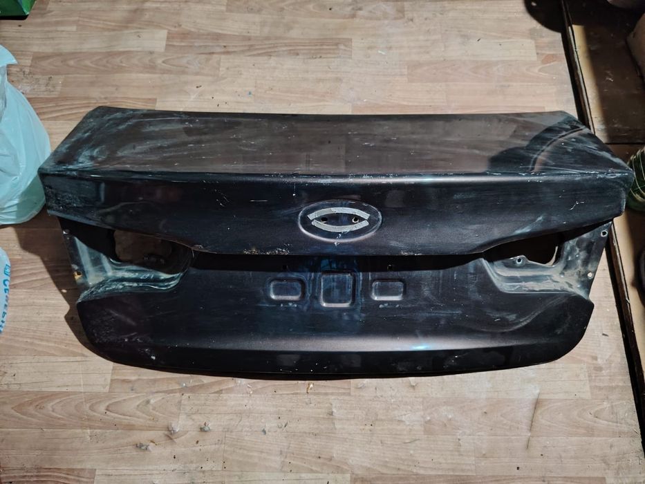 Продам крышку багажника KIA rio