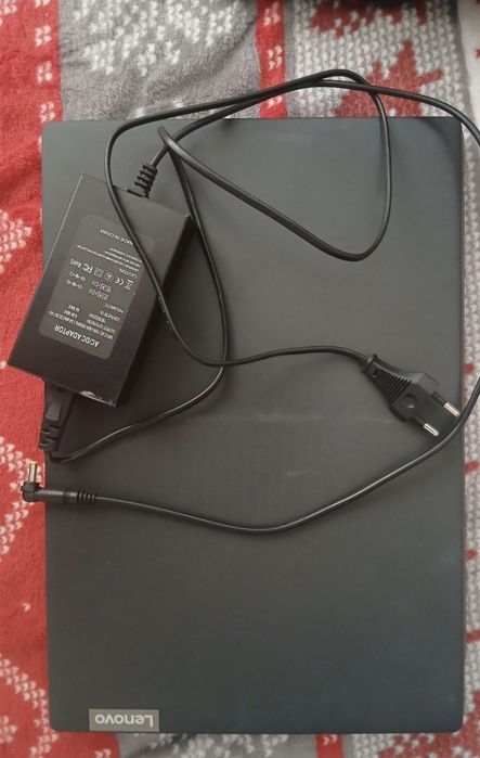 Ноутбук lenovo..