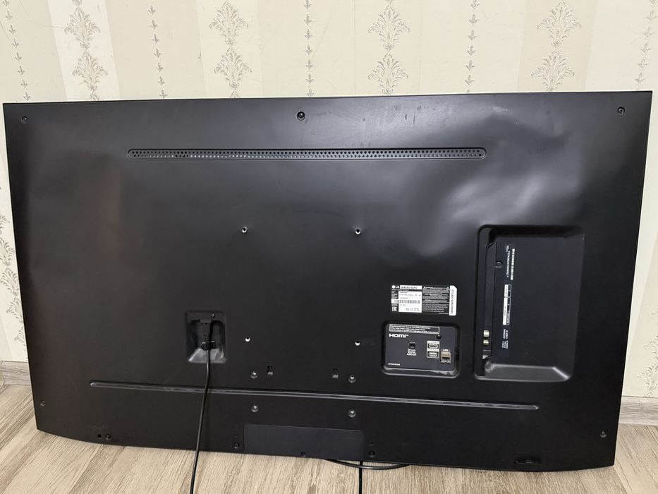 Продам Телевизор LG