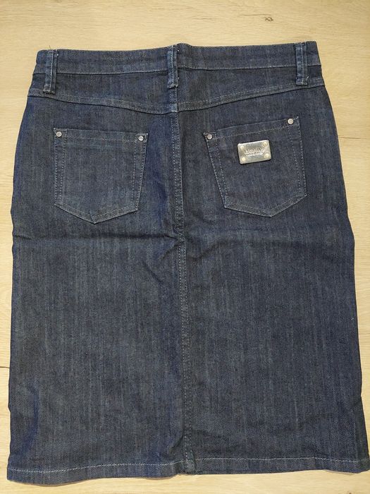 Дамска дънкова пола.