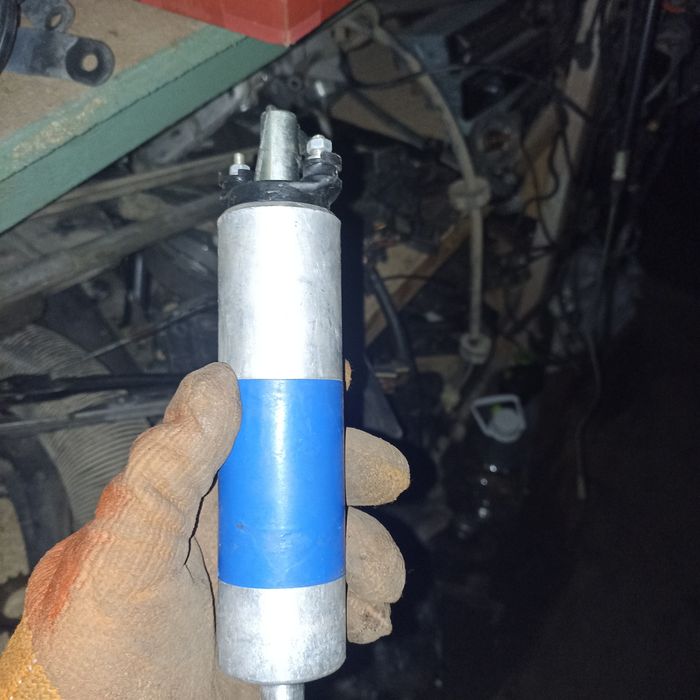 Гур насос Мерс 124